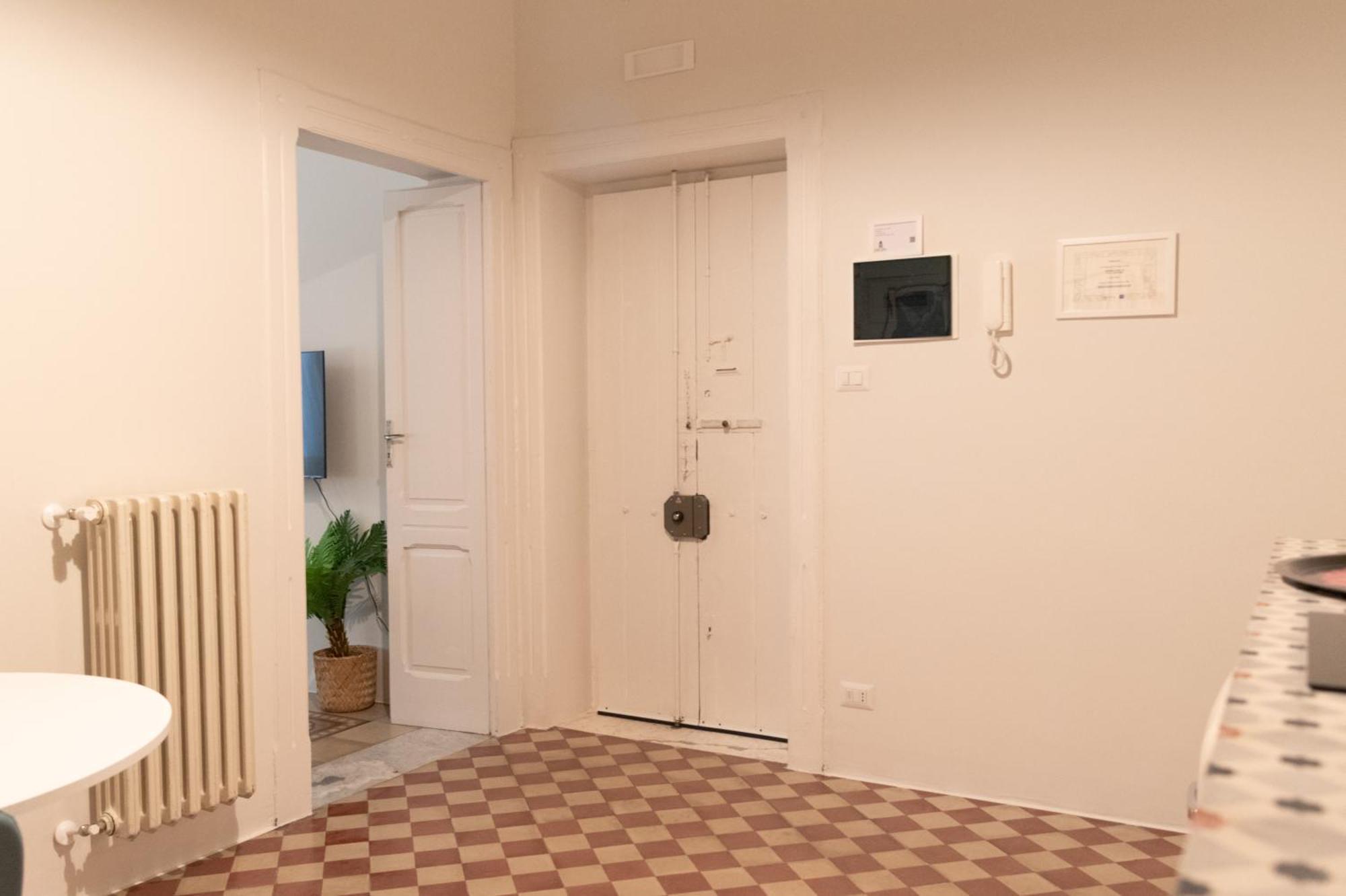 Casalore Apartment Bari Bagian luar foto